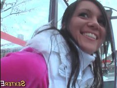 Красивая пышногудая девушка страстно мастурбирует пальчиками видеокрасивая пьяная улица секс видео